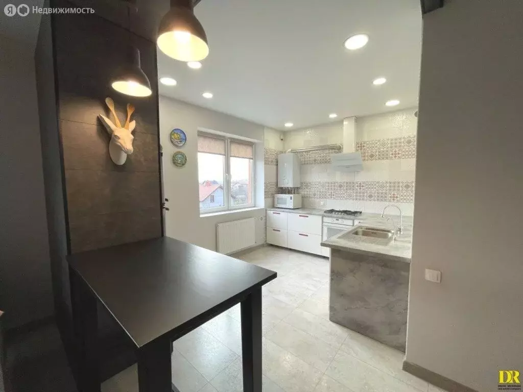 3-комнатная квартира: Гурьевск, улица Гурьева, 22Г (140.8 м) - Фото 1