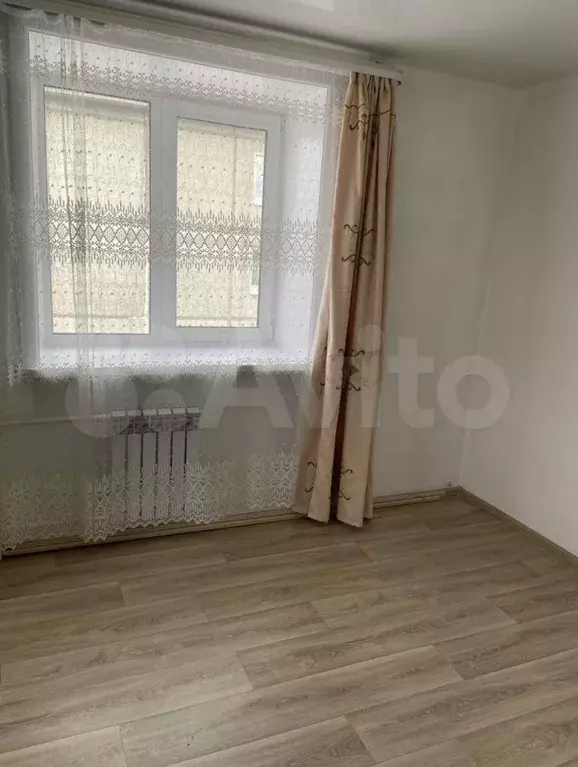 1-к. квартира, 32 м, 4/4 эт. - Фото 0
