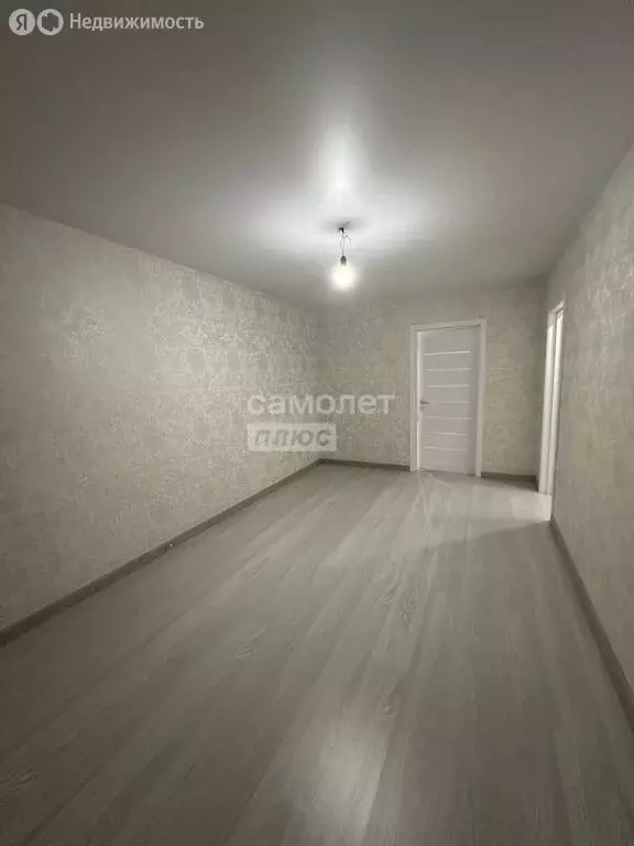 3-комнатная квартира: Уфа, улица Софьи Перовской, 23 (62.4 м) - Фото 1