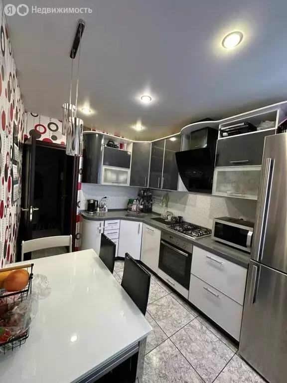 3-комнатная квартира: Новомосковск, Молодёжная улица, 10 (66 м) - Фото 1