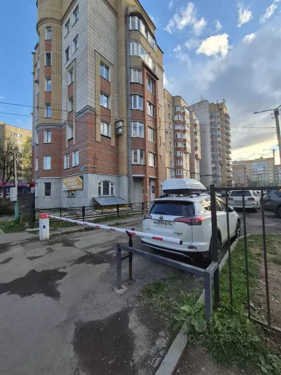 3-к кв. Кировская область, Киров ул. Морозовская, 77 (100.0 м) - Фото 1