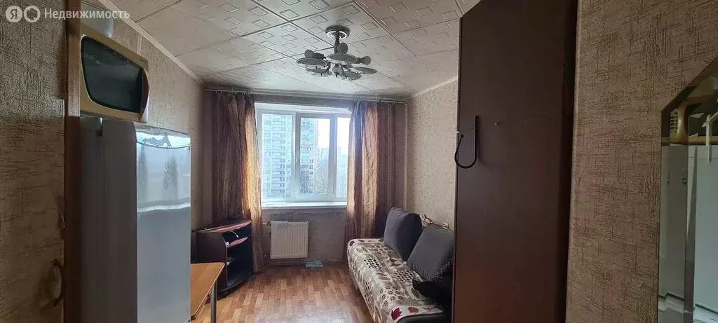 1к в 12-комнатной квартире (11.5 м) - Фото 1