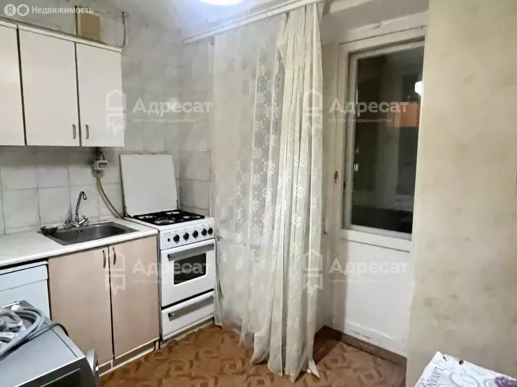 3-комнатная квартира: Волгоград, улица Генерала Штеменко, 33 (56.2 м) - Фото 1