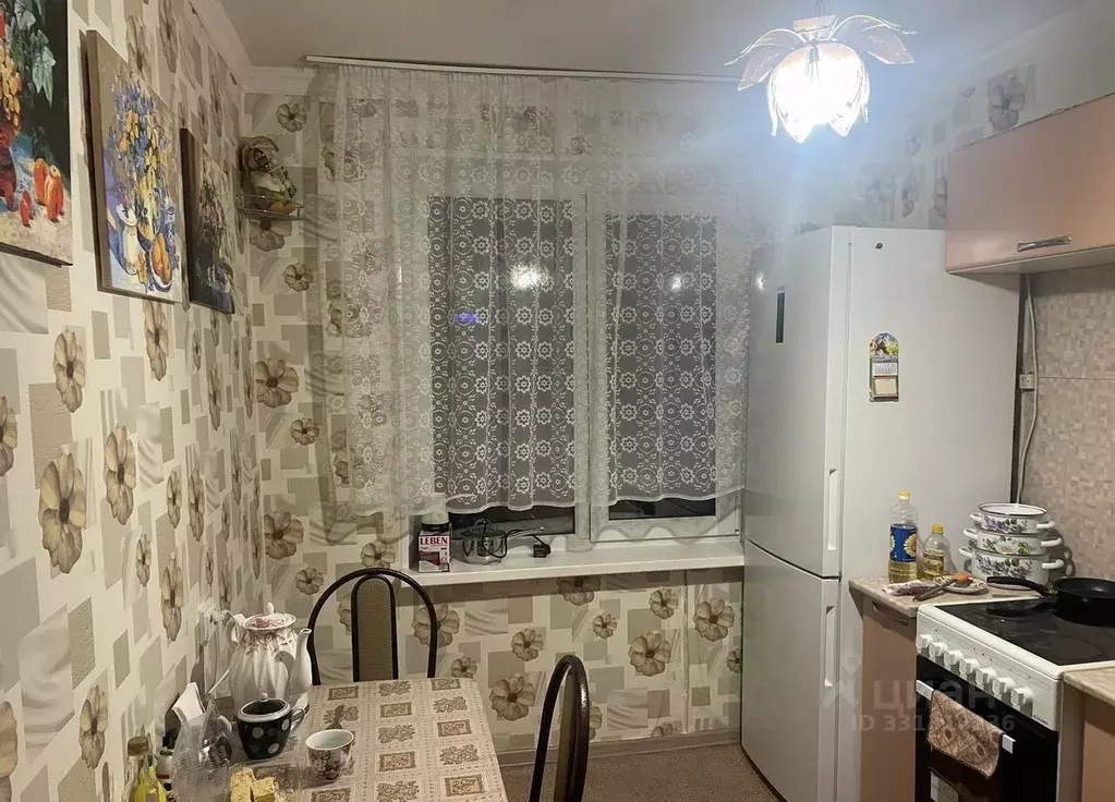 4-к кв. Челябинская область, Челябинск ул. Богдана Хмельницкого, 42 ... - Фото 1