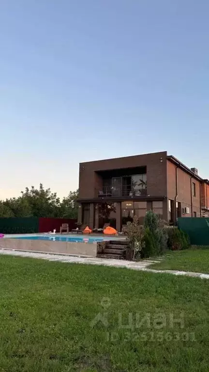 Дом в Краснодарский край, Тимашевск ул. Крупской, 15/2 (400 м) - Фото 1