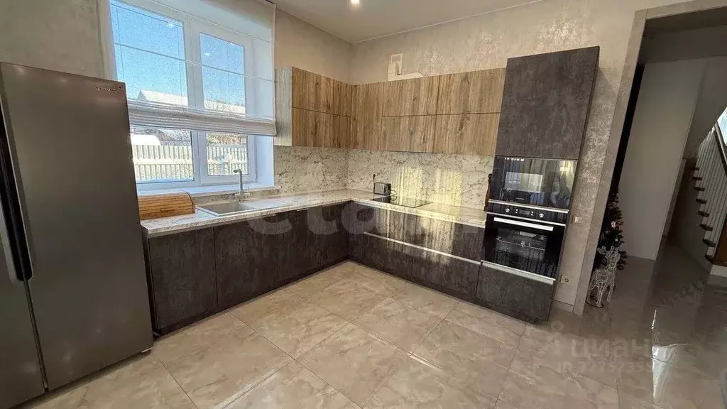 Дом в Тюменская область, Тюмень Быкова мкр, ул. Тихих Зорь (130 м) - Фото 1