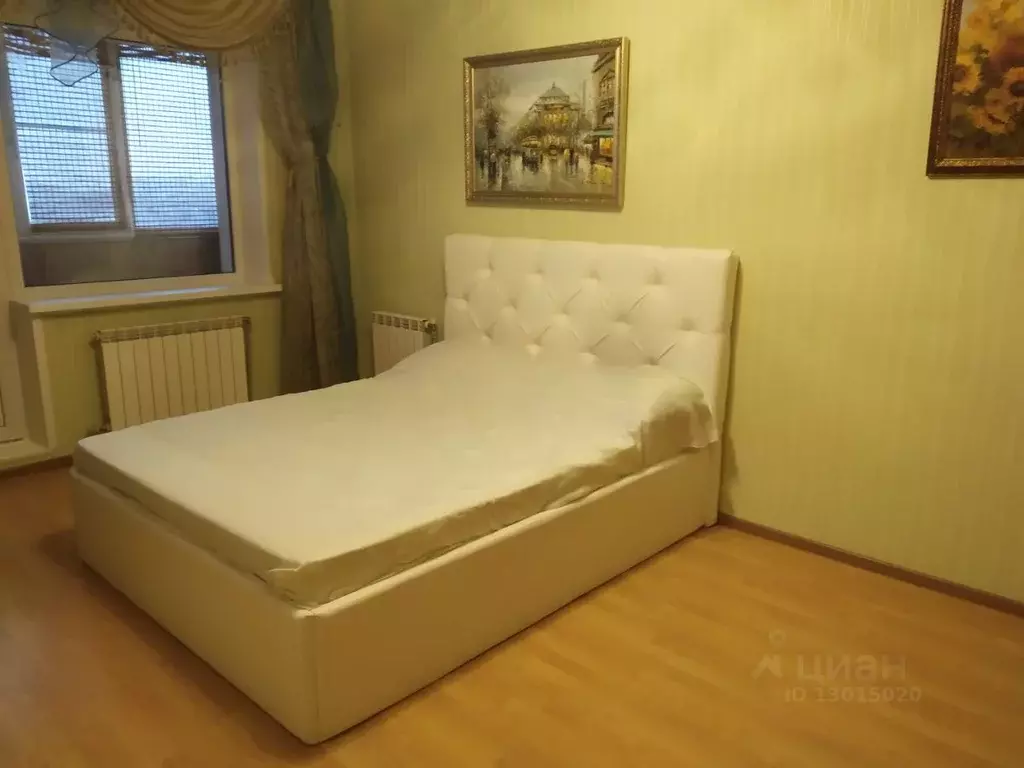 2-к кв. Белгородская область, Белгород Гостенская ул., 12 (65.0 м) - Фото 0
