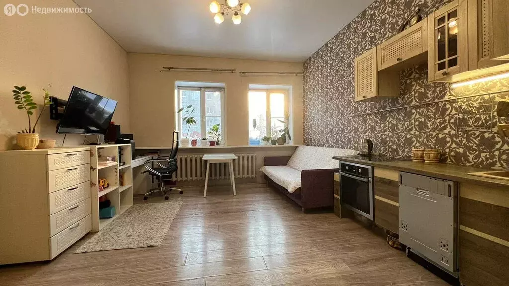 1-комнатная квартира: Сыктывкар, район Лесозавод, Школьная улица, 2/5 ... - Фото 2