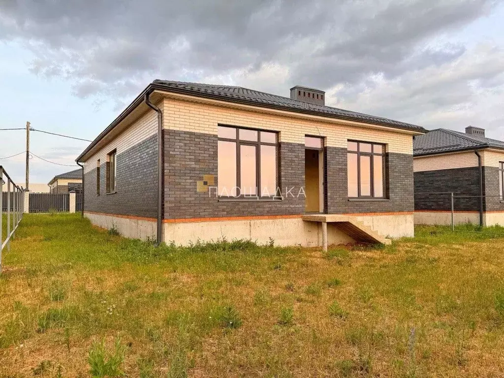 Дом в Ростовская область, Аксайский район, Щепкинское с/пос, пос. ... - Фото 1