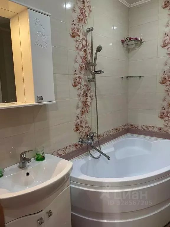 1-к кв. Омская область, Омск ул. Малиновского, 12к4 (44.0 м) - Фото 2