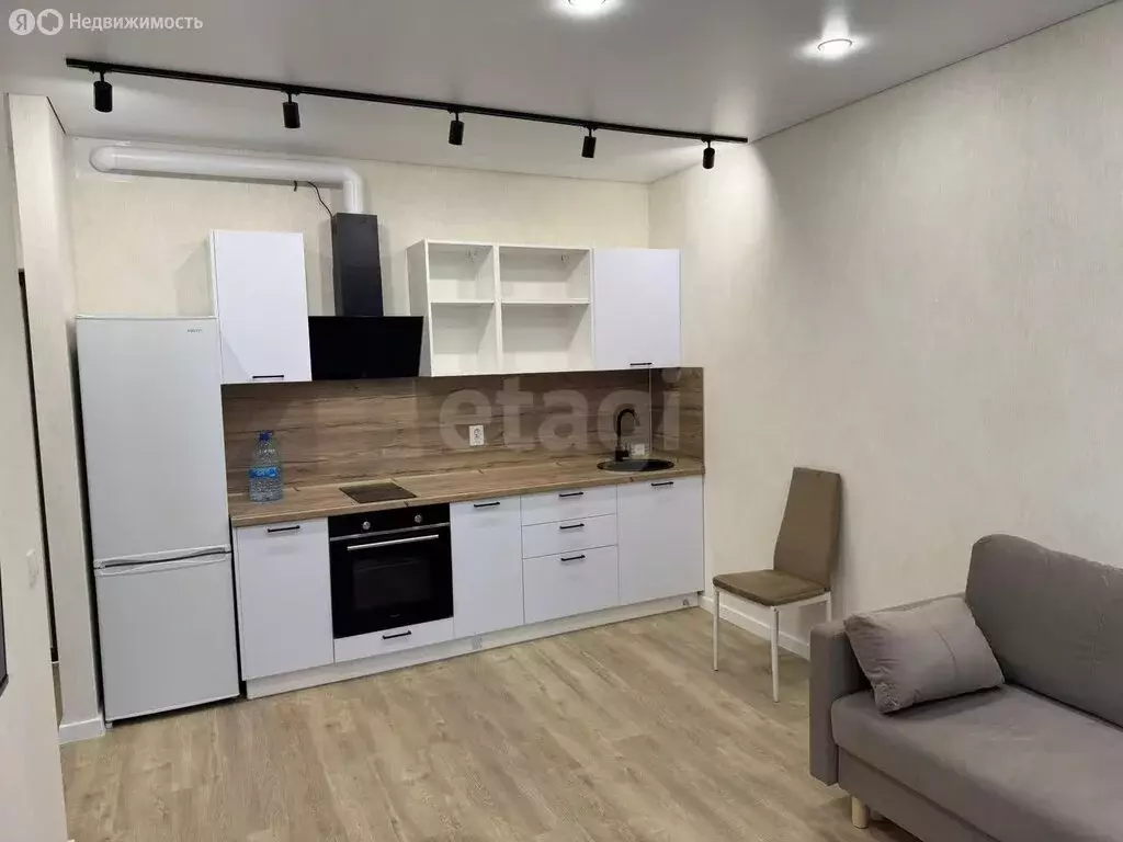 1-комнатная квартира: Тюмень, улица Николая Глебова, 6 (37.4 м) - Фото 1