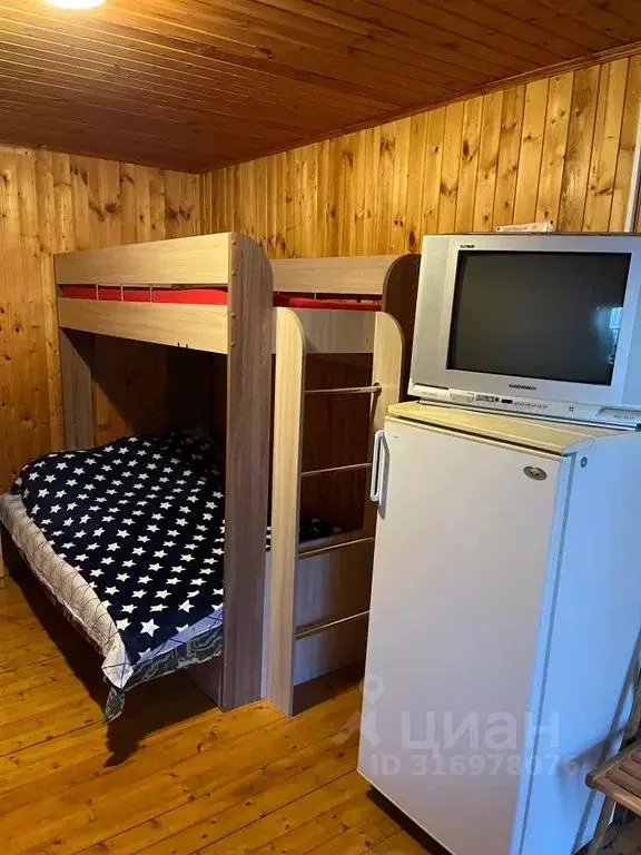 Дом в Калининградская область, Балтийск Школьная ул., 16Б (18 м) - Фото 1