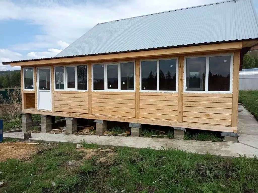 Дом в Красноярский край, Дивногорск городской округ, пос. Манский  ... - Фото 1