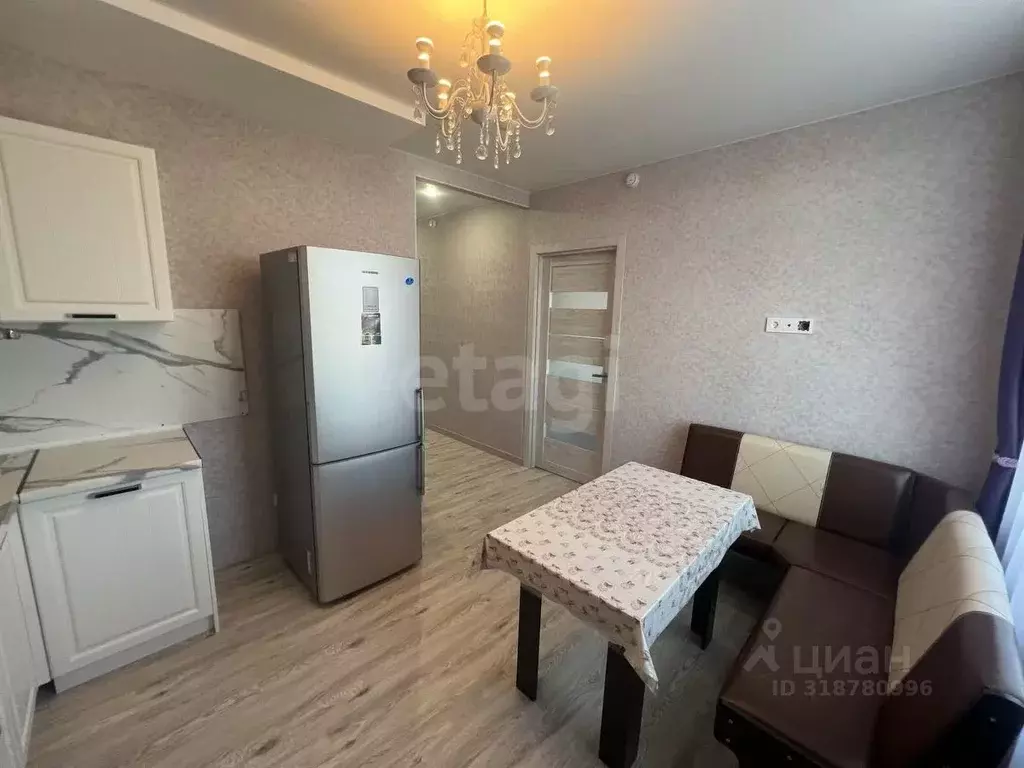 2-к кв. Тюменская область, Тюмень Харьковская ул., 76 (50.0 м) - Фото 1