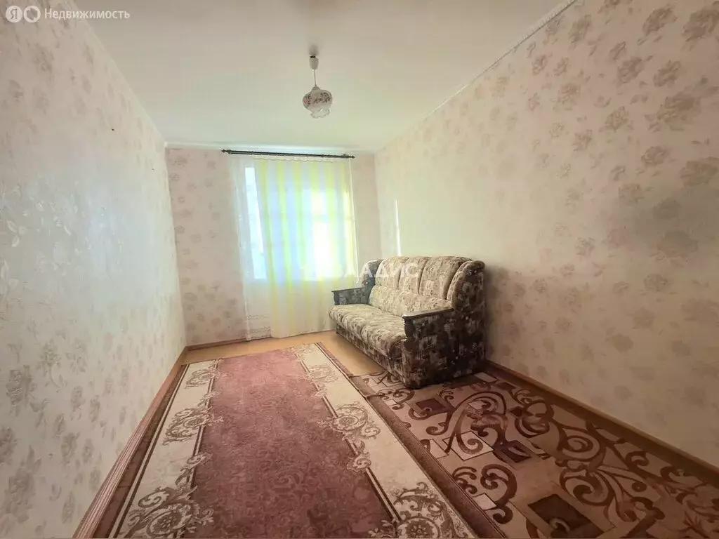 3-комнатная квартира: Белгород, 10-й микрорайон, Спортивная улица, 6 ... - Фото 1