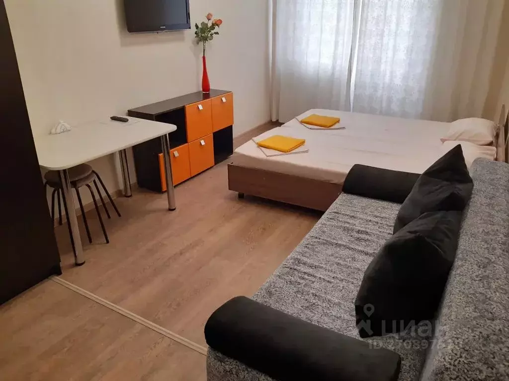 2-к кв. Челябинская область, Златоуст 3-й микрорайон проспекта имени ... - Фото 1