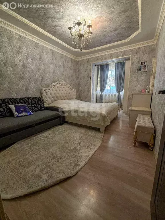 3-комнатная квартира: Тырныауз, Эльбрусский проспект, 4 (71.9 м) - Фото 0