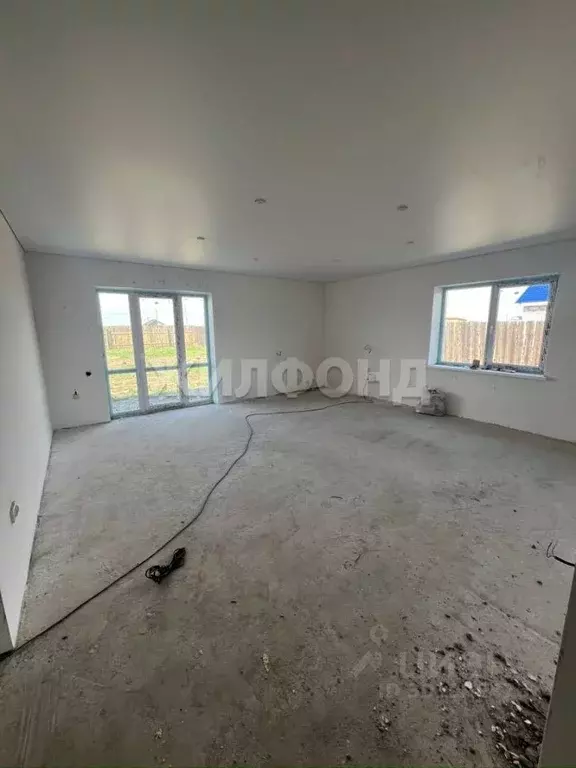 Дом в Хакасия, Усть-Абаканский район, с. Калинино ул. Янтарная (134 м) - Фото 1