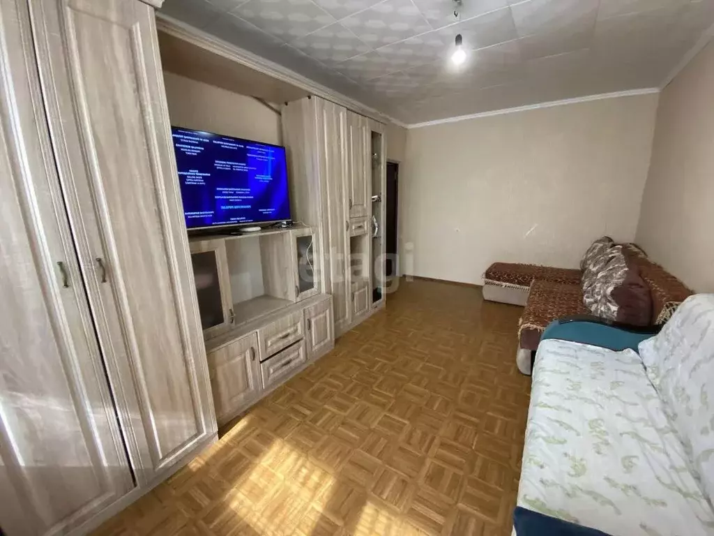 2-к кв. Карачаево-Черкесия, Черкесск ул. Космонавтов, 80 (52.1 м) - Фото 0