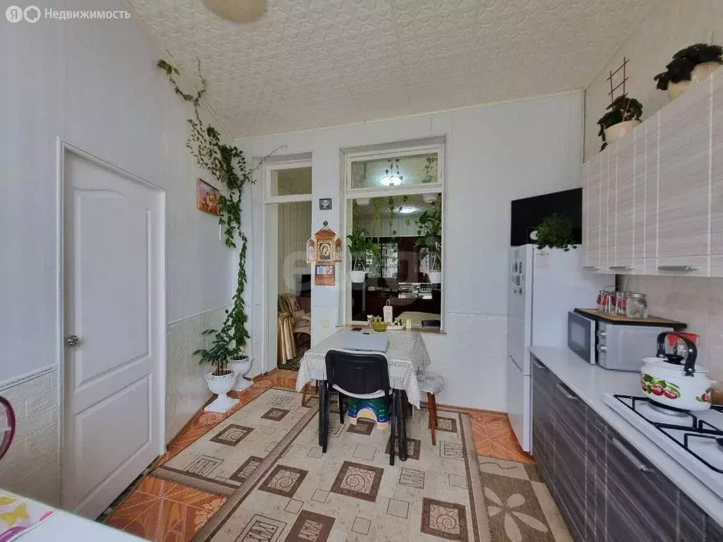 1-комнатная квартира: Ялта, улица Богдановича, 2 (38 м) - Фото 2