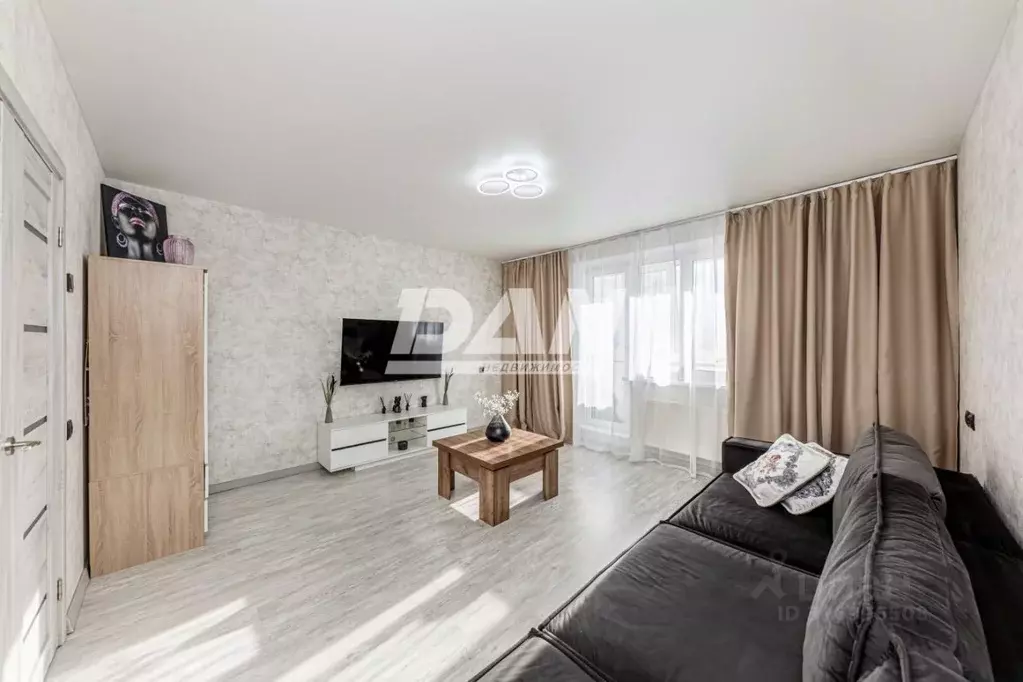 1-к кв. Челябинская область, Челябинск ул. Академика Сахарова, 28 ... - Фото 1