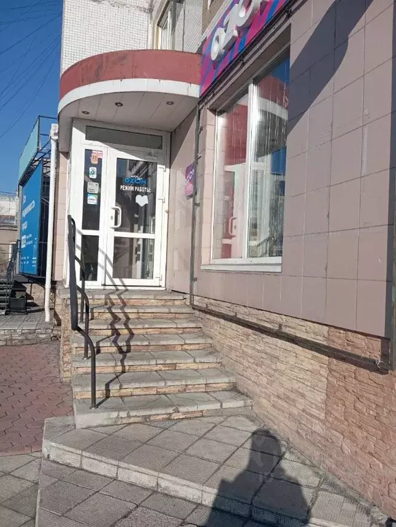 Торговая площадь в Кемеровская область, Новокузнецк ул. Орджоникидзе, ... - Фото 1