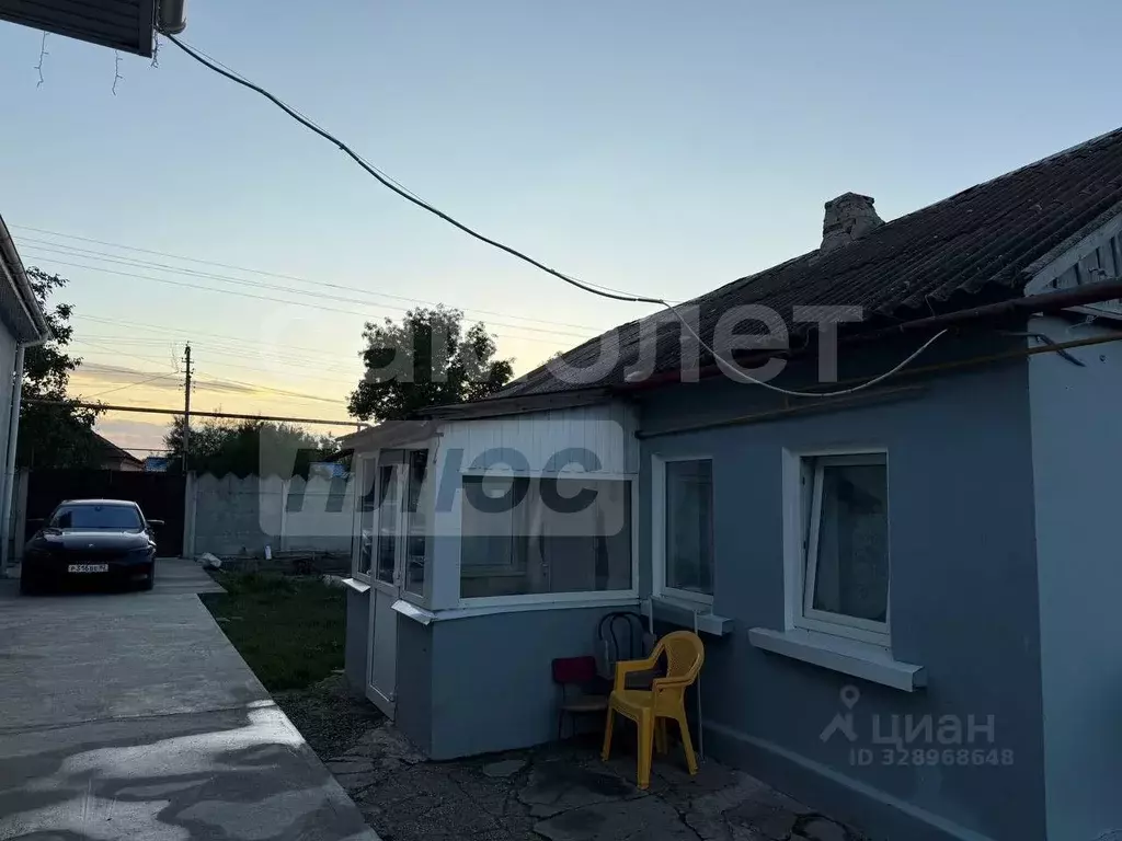 Дом в Крым, Симферопольский район, с. Укромное ул. Октябрьская, 121 ... - Фото 1