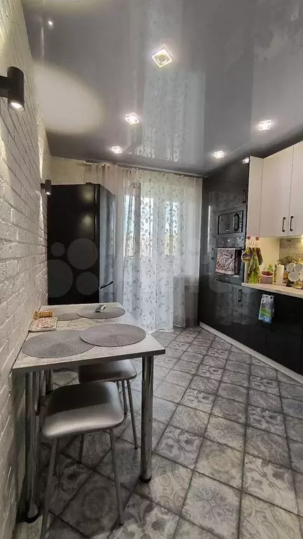 1-к. квартира, 40 м, 7/10 эт. - Фото 0
