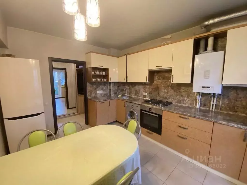 2-к кв. Владимирская область, Ковров Еловая ул., 98 (66.2 м) - Фото 1