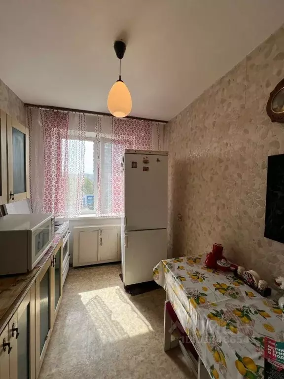 3-к кв. Кемеровская область, Новокузнецк ул. Кирова, 65 (52.6 м) - Фото 0