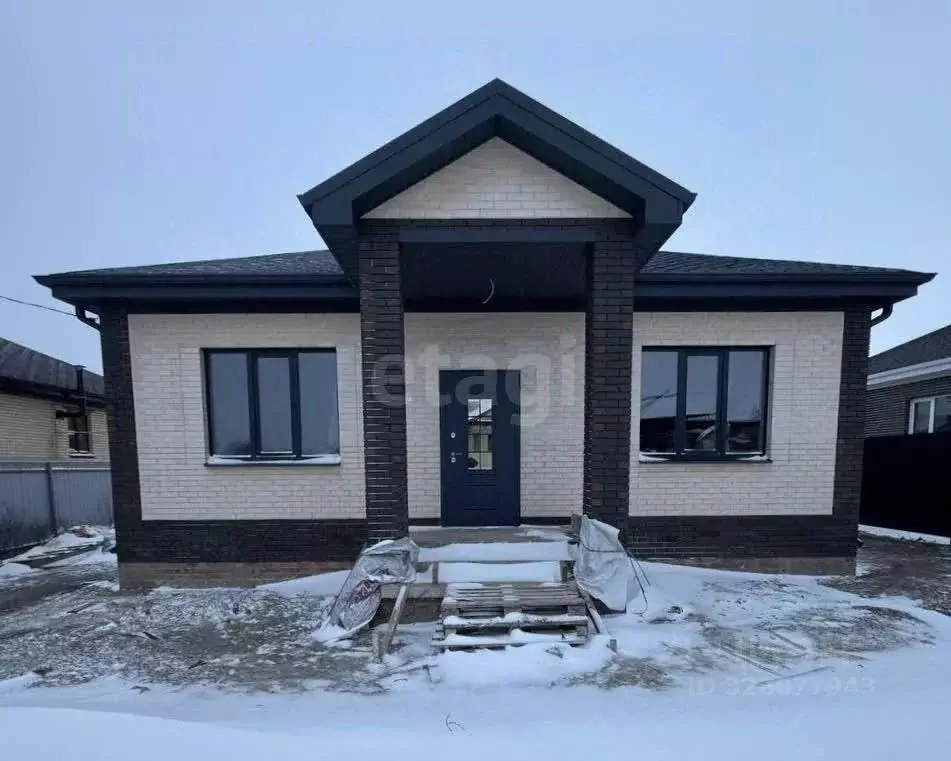 Дом в Ростовская область, Неклиновский район, Новобессергеневское ... - Фото 2