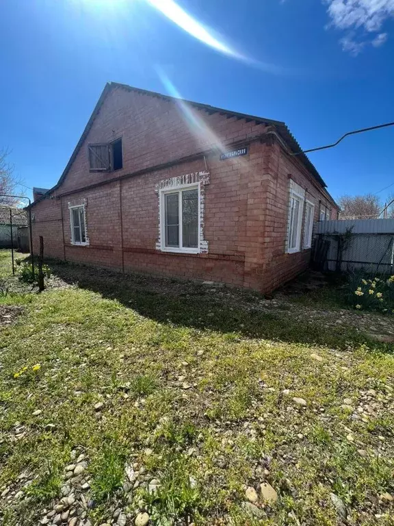 Коттедж в Краснодарский край, Новокубанск Большевистская ул., 55 (59 ... - Фото 0