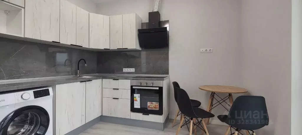 Студия Краснодарский край, Краснодар ул. Адмирала Макарова, 5к1 (23.8 ... - Фото 1