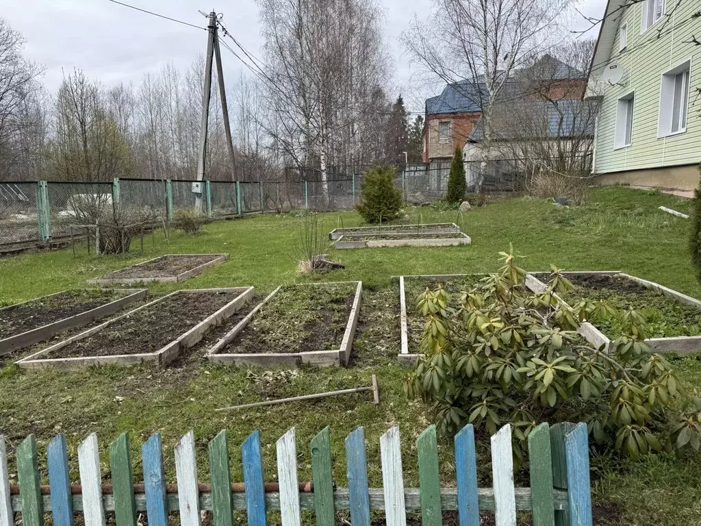 Дом в Ленинградская область, Выборг ул. 2-я Речная, 10 (80 м) - Фото 1