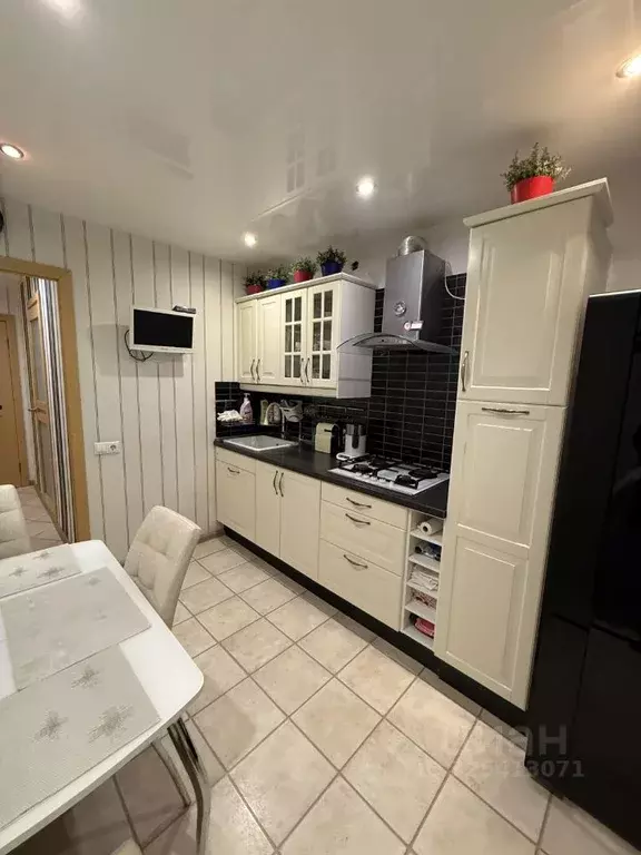 3-к кв. Нижегородская область, Дзержинск Октябрьская ул., 6 (67.9 м) - Фото 2