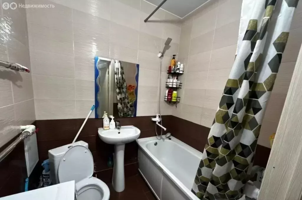 1-комнатная квартира: Тюмень, улица Фармана Салманова, 8 (34.8 м) - Фото 1