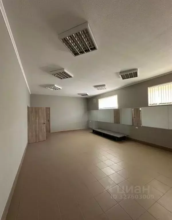 Помещение свободного назначения в Краснодарский край, Лабинск ... - Фото 1
