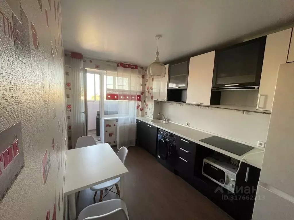 1-к кв. Удмуртия, Ижевск 9-я Подлесная ул., 29 (45.0 м) - Фото 0