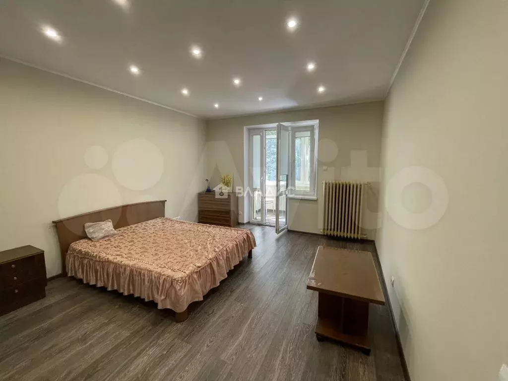 3-к. квартира, 92 м, 2/4 эт. - Фото 1