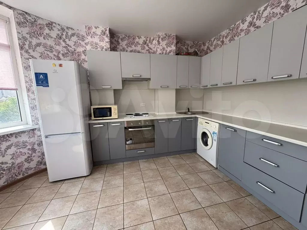 3-к. квартира, 74 м, 3/16 эт. - Фото 0