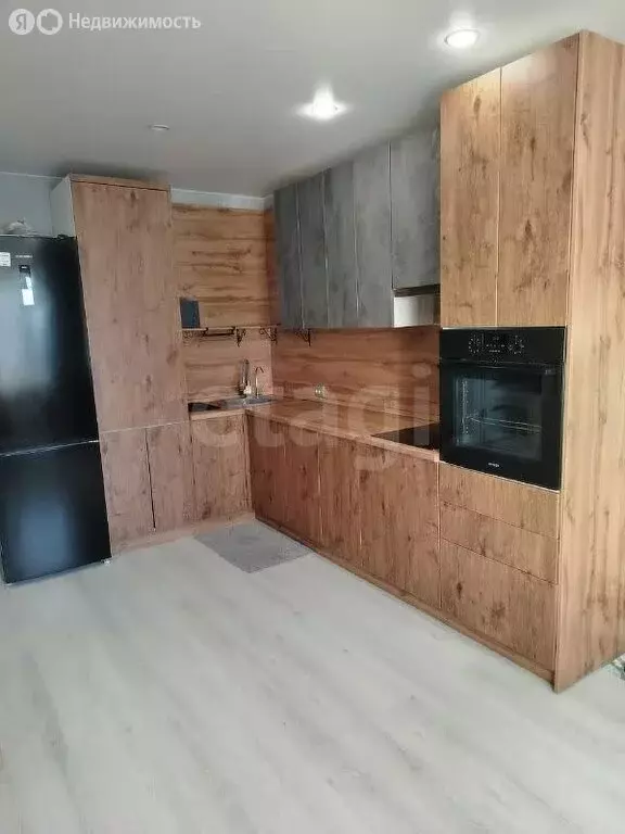 3-комнатная квартира: Томск, проспект Ленина, 180 (62.3 м) - Фото 1