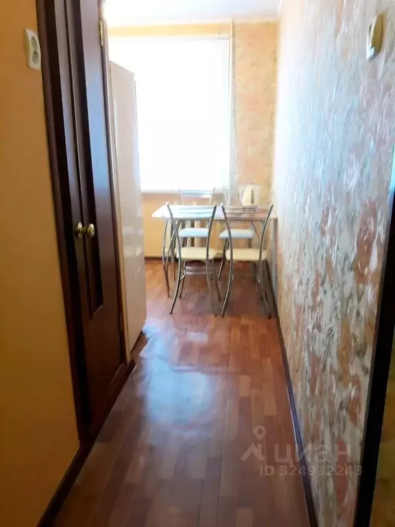 1-к кв. Саратовская область, Балаково Трнавская ул., 36/6 (30.0 м) - Фото 2