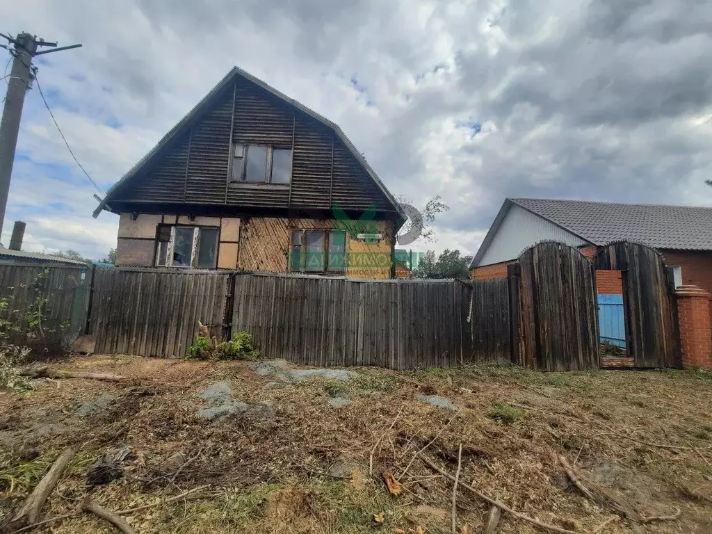 Дом в Оренбургская область, Орск пос. Первомайский, ул. Новоорская, 52 ... - Фото 1
