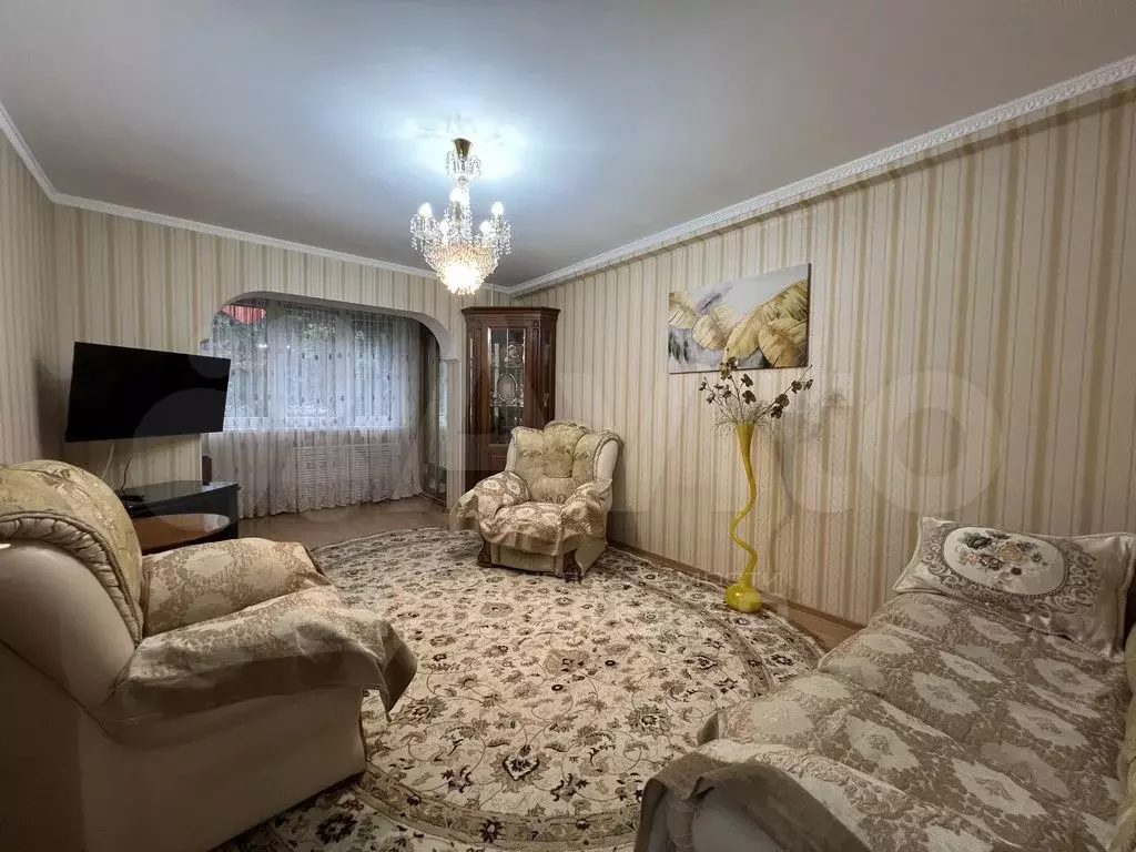 3-к. квартира, 73 м, 2/5 эт. - Фото 0