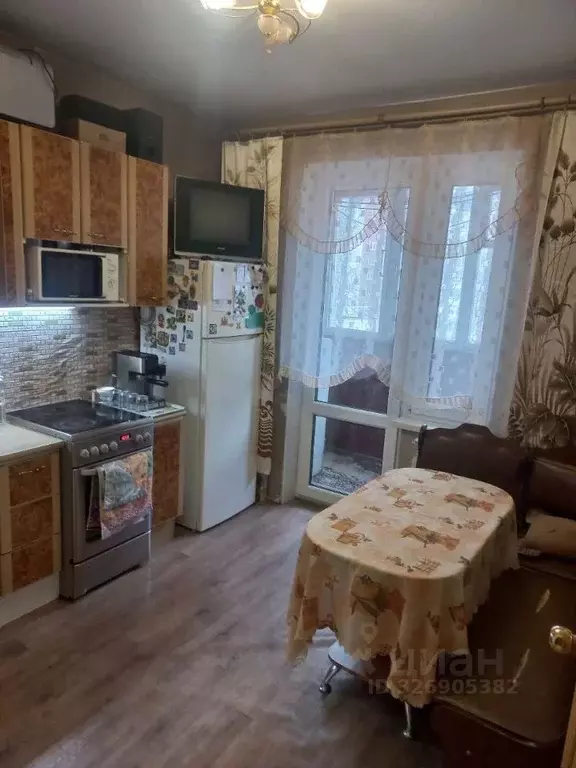 3-к кв. Омская область, Омск Харьковская ул., 27 (70.4 м) - Фото 1