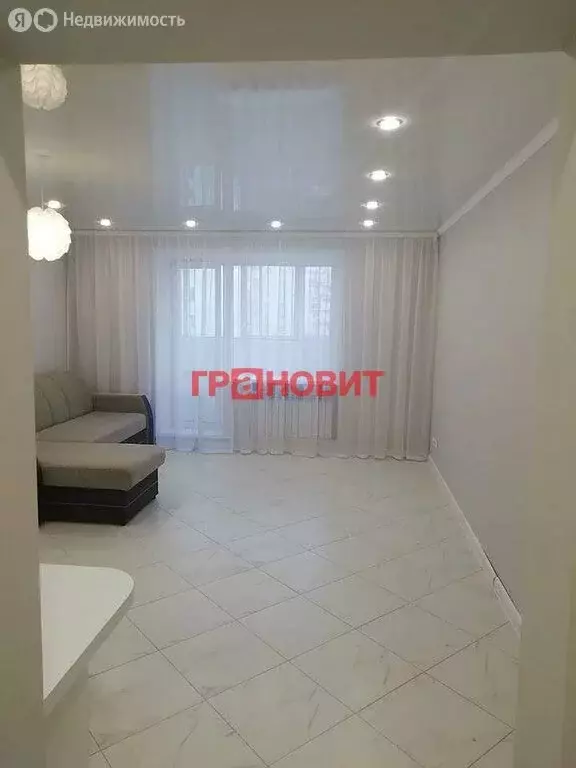 Квартира-студия: Новосибирск, улица Виталия Потылицына, 1 (32 м) - Фото 0