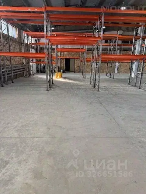 Склад в Свердловская область, Екатеринбург ул. Монтажников, 18А (261 ... - Фото 1