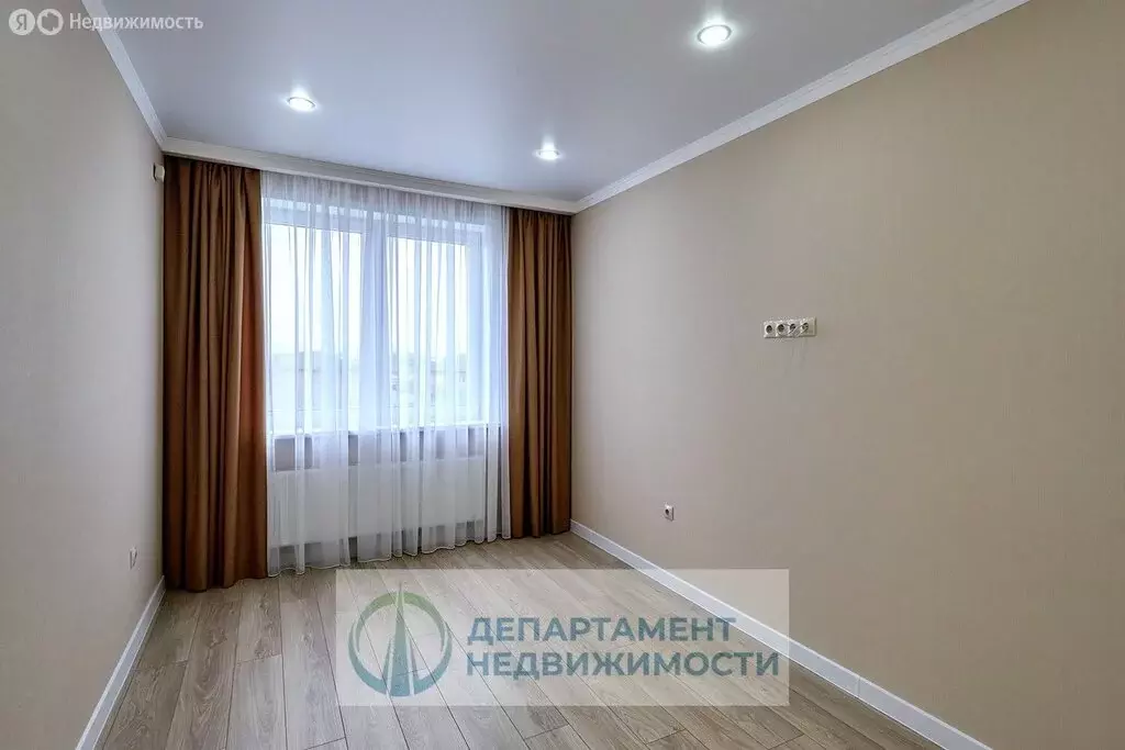 2-комнатная квартира: Краснодар, Домбайская улица, 55к6 (50 м) - Фото 0