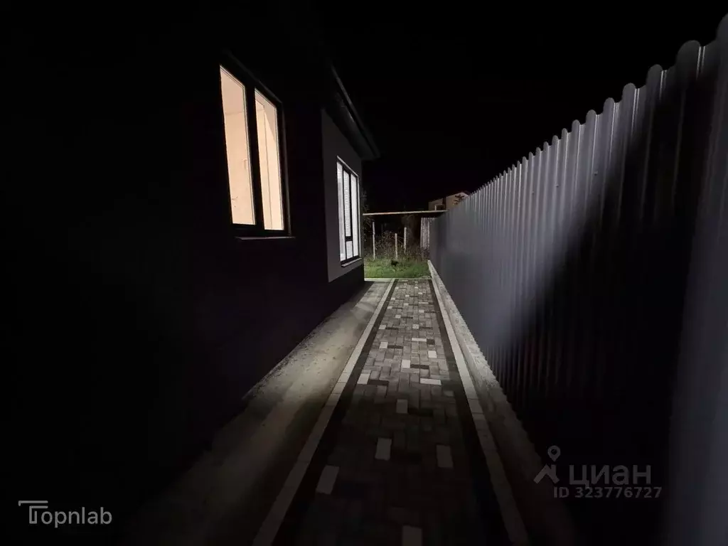 Дом в Краснодарский край, Темрюк пер. Цветочный (118 м) - Фото 2