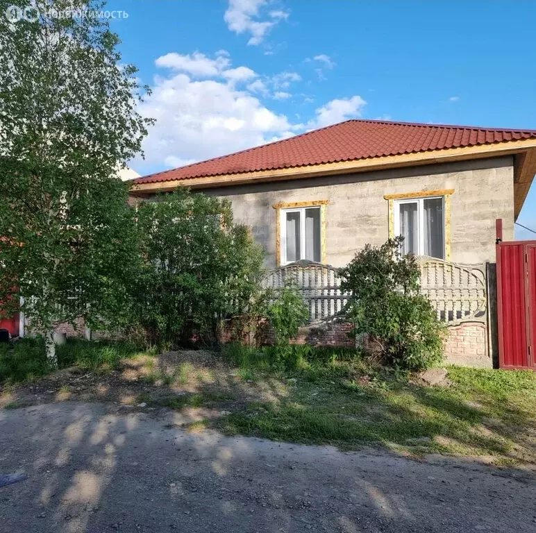 Дом в Абакан, 2-я Проточная улица, 93 (100 м) - Фото 0